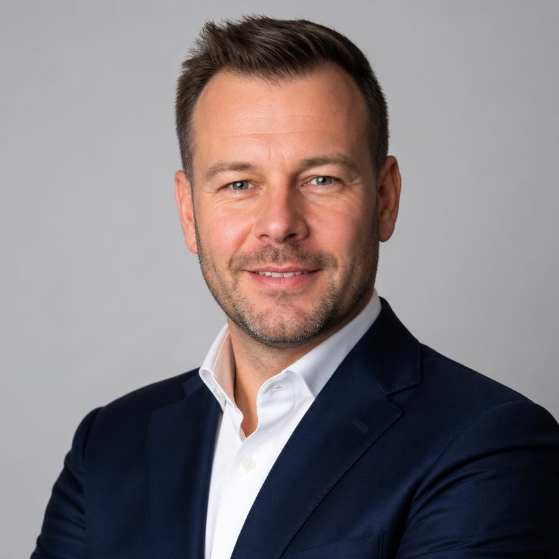 Portret van Raymon Somford, mede-oprichter van InfraBIDS